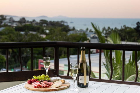 Aqua On The Edge - Kawana Tourism 1
