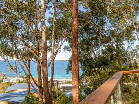 Aqua Pure At Hyams Beach - Kawana Tourism 1