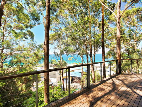 Aqua Pure At Hyams Beach - Kawana Tourism 3