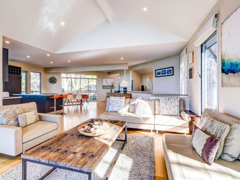 Aqua Pure At Hyams Beach - Kawana Tourism 4