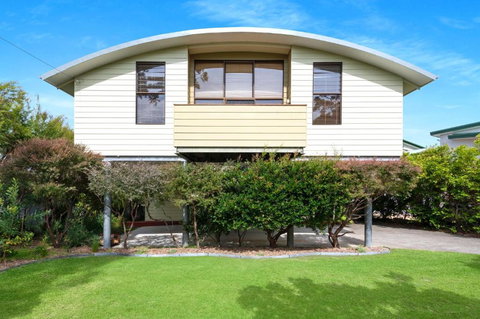 Aquarius Beach Stay - Belle Escapes Jervis Bay - Kawana Tourism 1