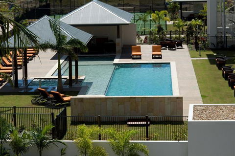 AquaView Boathouse Airlie Beach - Kawana Tourism 1