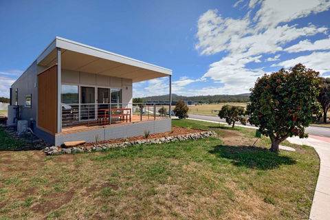Archella 1 - Kawana Tourism 1