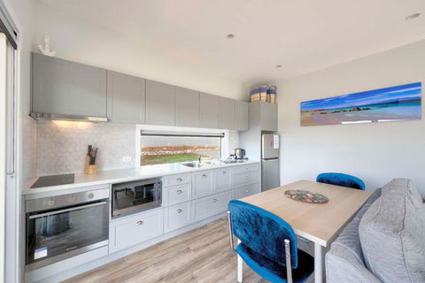Archella 1 - Kawana Tourism 2