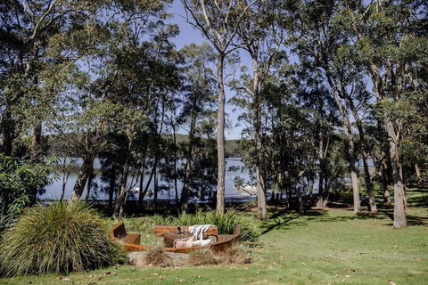 Aria Shores - Your Lakeside Haven - Kawana Tourism 1