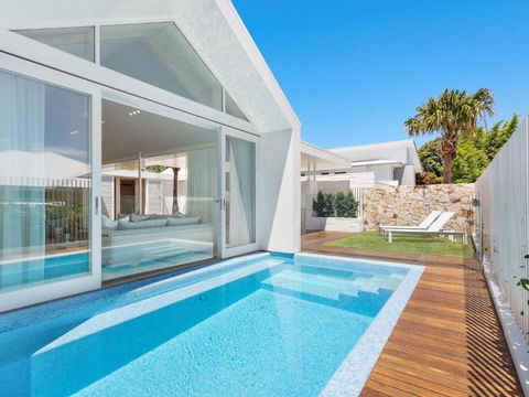 Aroha Byron Bay - Kawana Tourism 0