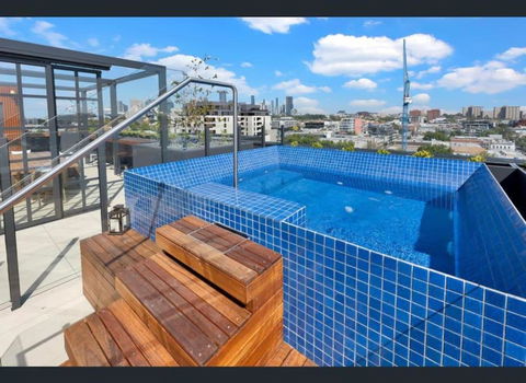 Art Deco - Collingwood Hideaway - Kawana Tourism 3
