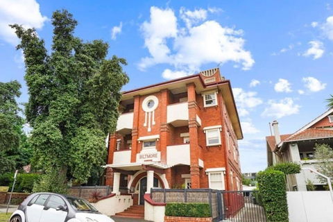 Art Deco Hideaway - St Kilda - Kawana Tourism 1