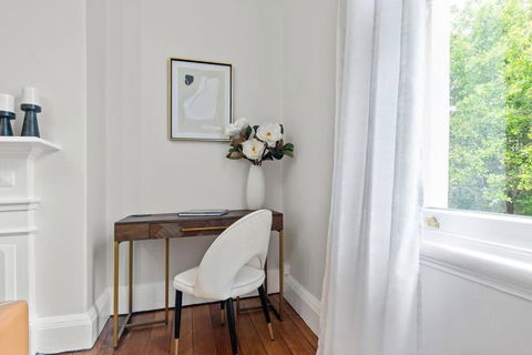 Art Deco W Modern Twist 1Bed 1Bath 1Car New Farm - Kawana Tourism 3