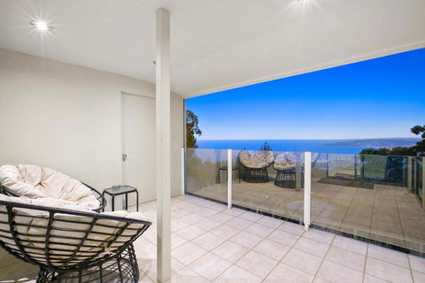 Arthurs Views - Kawana Tourism 1