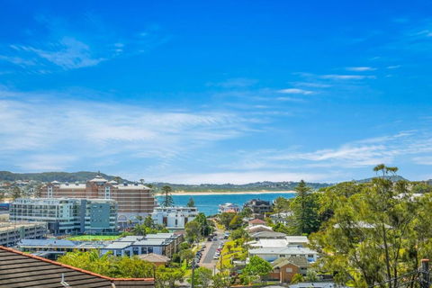 Ash Sienna - Kawana Tourism 0