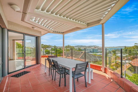Ash Sienna - Kawana Tourism 2