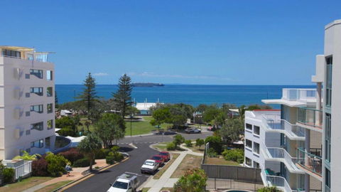 Ashwood Unit 7 - Kawana Tourism 0