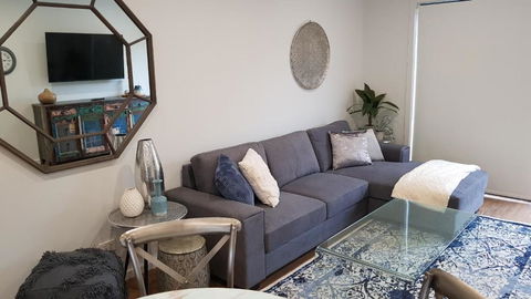 At Home Apartments - Kawana Tourism 3