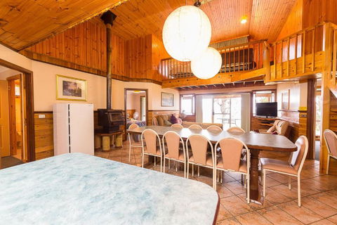 Augusta Sheoak Chalets - Kawana Tourism 3