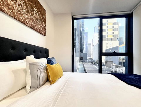 Aura On Lonsdale - Kawana Tourism 0