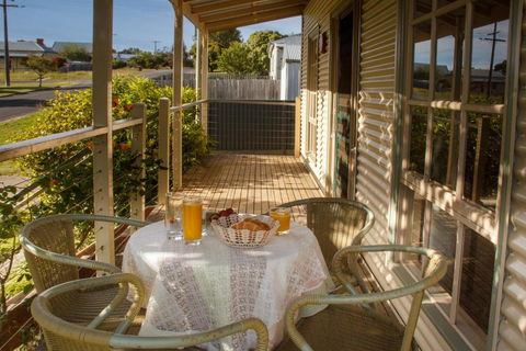 Aveley - Daylesford - Kawana Tourism 0
