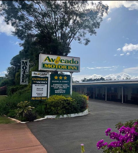 Avocado Motor Inn - Kawana Tourism 4