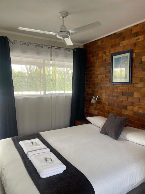 Avocado Motor Inn - Kawana Tourism 1