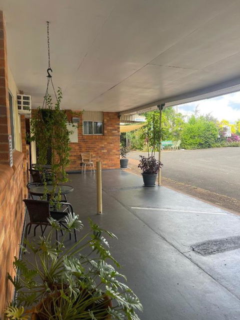 Avocado Motor Inn - Kawana Tourism 3