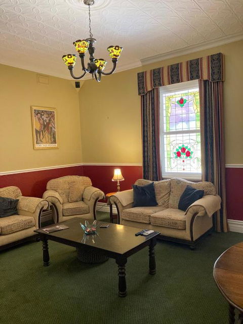 Avon Terrace Guest House - Kawana Tourism 3