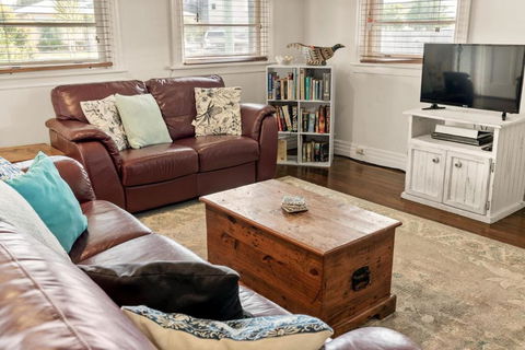 Avondale 7 Cashmore Street - Kawana Tourism 2