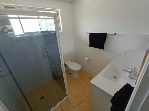 Avondale Apartment - Kawana Tourism 3