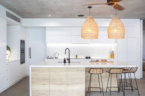 Azure Port Douglas - Luxurious & Modern - Kawana Tourism 1