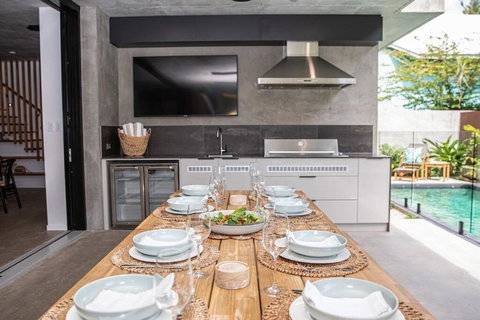 Azure Port Douglas - Luxurious & Modern - Kawana Tourism 2