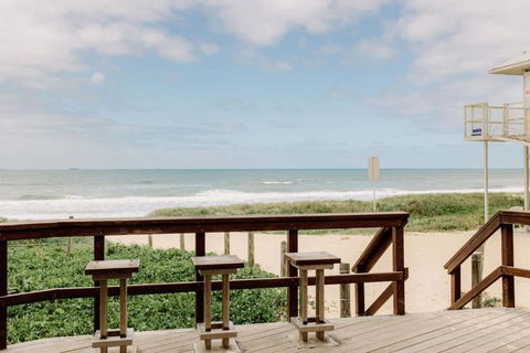 Azzure Bliss At Bokarina Beach - Kawana Tourism 4