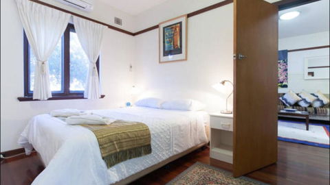B4 Crawley Apartment 1 BRM & Sleepout Near UWA - Kawana Tourism 1