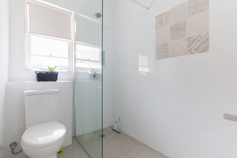 B5 Crawley Apartment 1 BRM & Sleepout Near UWA - Kawana Tourism 4