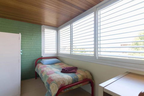 B9 Crawley Apartment 1 BRM & Sleepout Near UWA - Kawana Tourism 1