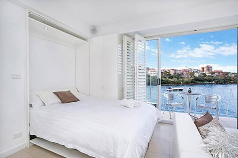 BADEN - Absolute Water Front Sydney Harbour Studio - Kawana Tourism 3
