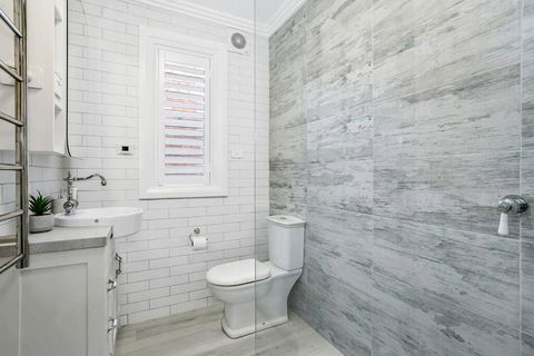BALO1 - The Esplanade - Mosman - Kawana Tourism 1