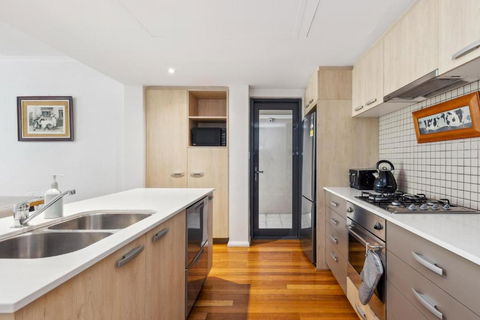 BANN2/5 - Bannister Heritage Hideaway - Kawana Tourism 4