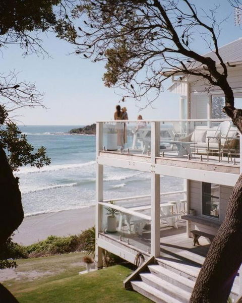 BAY PROPERTIES . Beach House Studio - Kawana Tourism 2