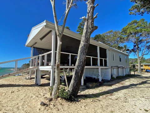 BEACH BACH - Kawana Tourism 0