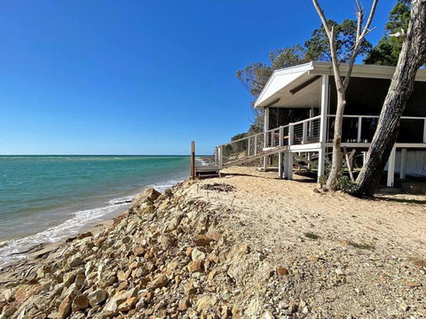 BEACH BACH - Kawana Tourism 1