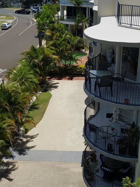 Excellsior Apartments - Kawana Tourism 33