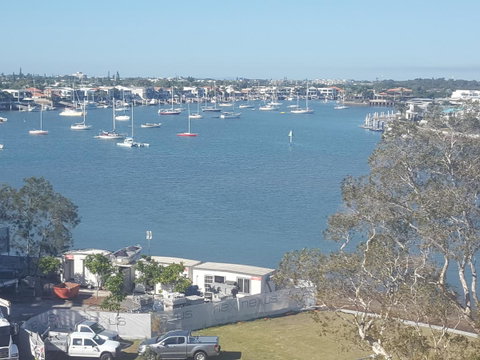 Excellsior Apartments - Kawana Tourism 36
