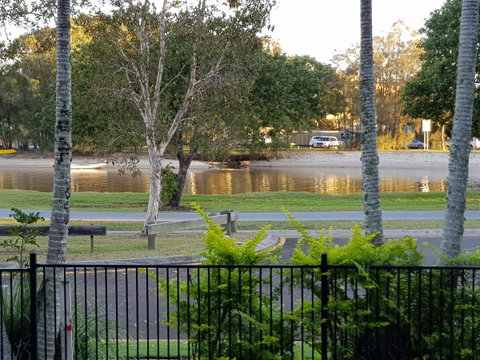 Excellsior Apartments - Kawana Tourism 14