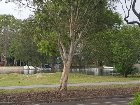 Excellsior Apartments - Kawana Tourism 2