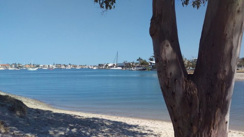 Excellsior Apartments - Kawana Tourism 15