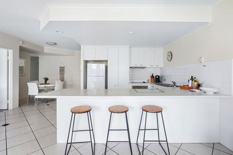 Noosa Riviera Resort - Kawana Tourism 22