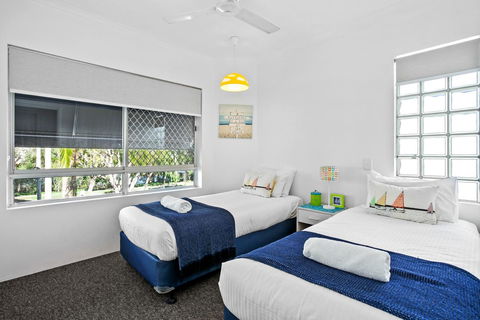 Noosa Riviera Resort - Kawana Tourism 4