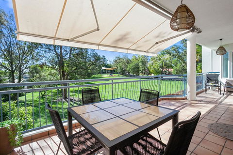 Noosa Riviera Resort - Kawana Tourism 27