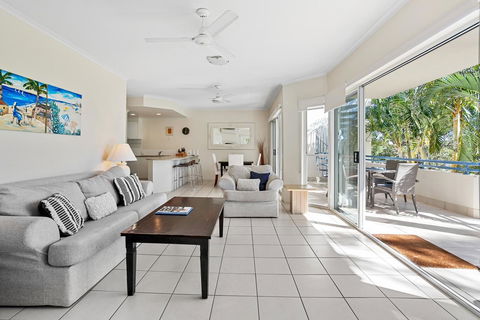 Noosa Riviera Resort - Kawana Tourism 16