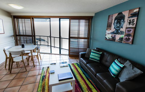 La Promenade - Kawana Tourism 25