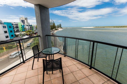 La Promenade - Kawana Tourism 8